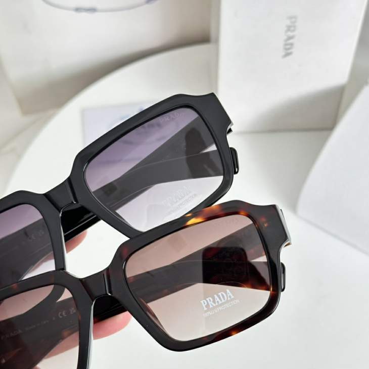 Picture of Prada Sunglasses _SKUfw76367027fw